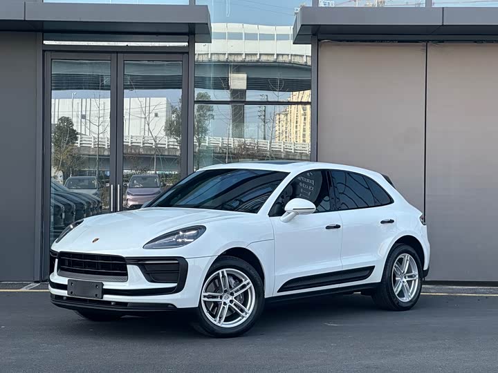 Фото 1 - Porsche Macan