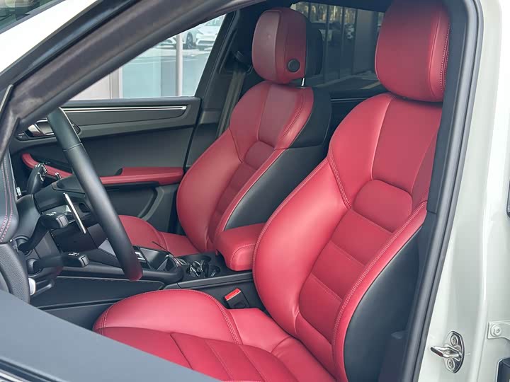 Фото 8 - Porsche Macan