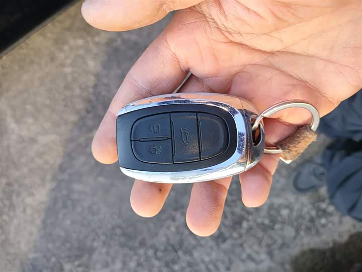 Фото 9 - Maxus G50