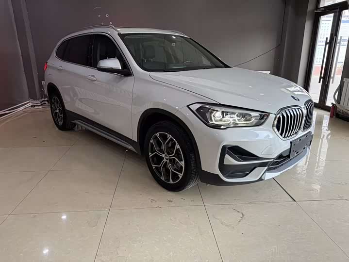 Фото 3 - BMW X1