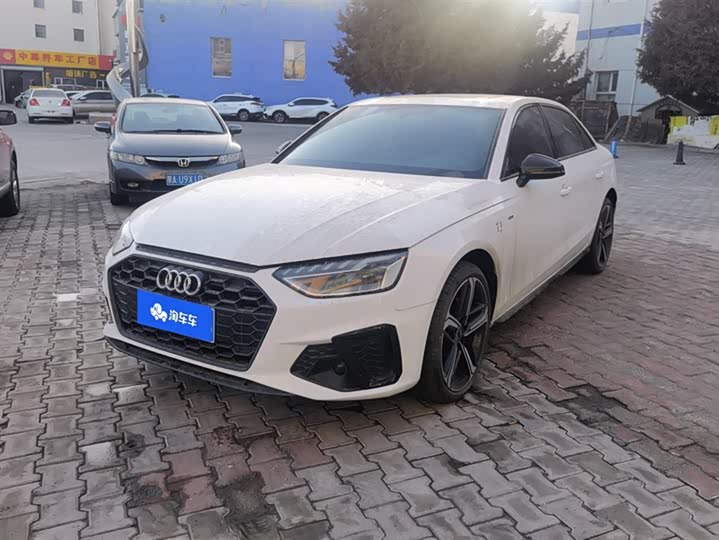 Фото 1 - Audi A4L