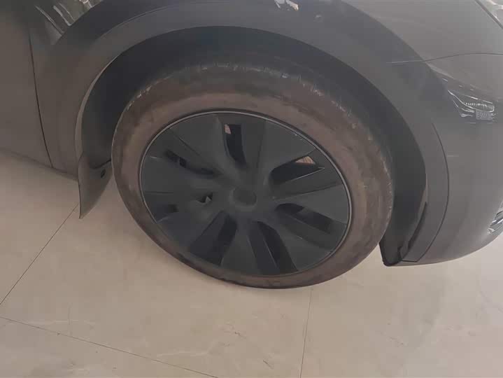 Фото 6 - Tesla Model Y