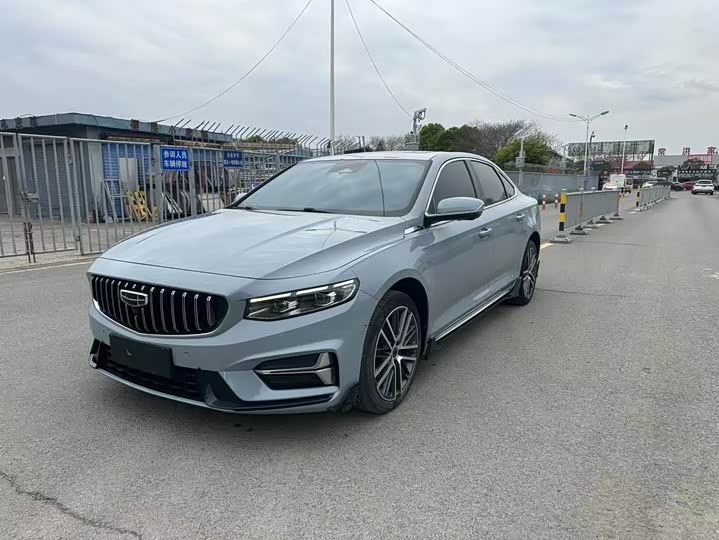 Фото 1 - Geely Preface