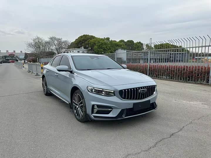 Фото 3 - Geely Preface