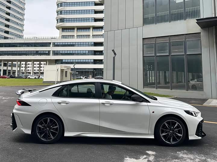 Фото 3 - GAC Trumpchi Empow R