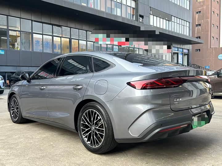 Фото 7 - BYD Qin L