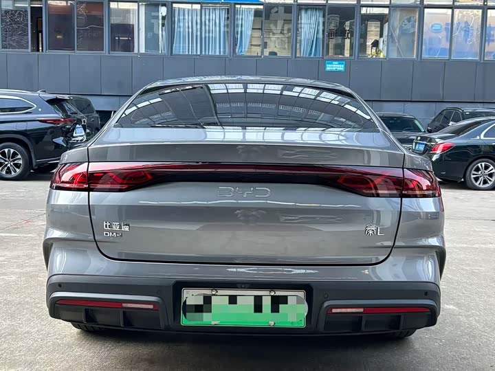 Фото 8 - BYD Qin L