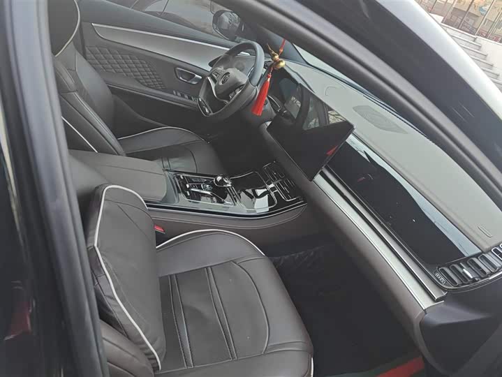 Фото 8 - BYD Han