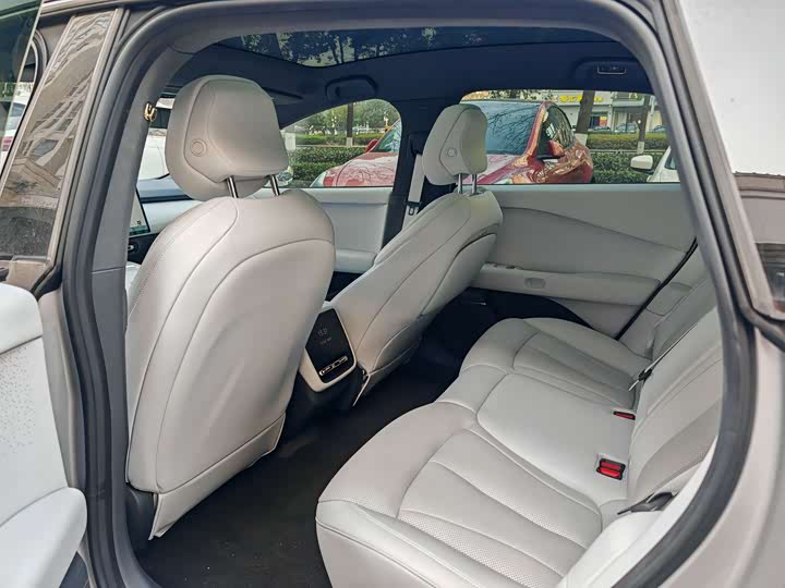 Фото 5 - XPeng F57