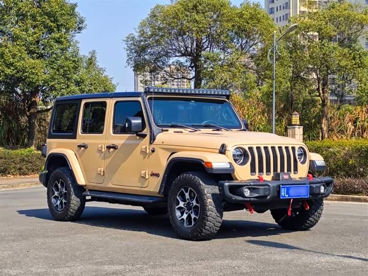 Фото 1 - Jeep Wrangler