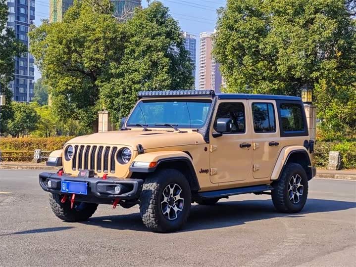 Фото 3 - Jeep Wrangler