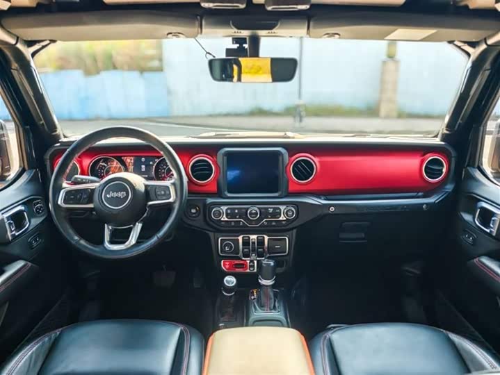 Фото 7 - Jeep Wrangler