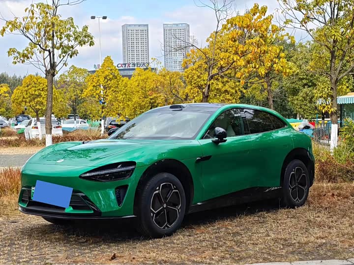 Фото 1 - Xiaomi YU7