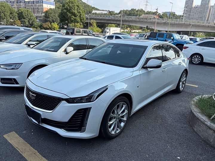 Фото 1 - Cadillac CT5