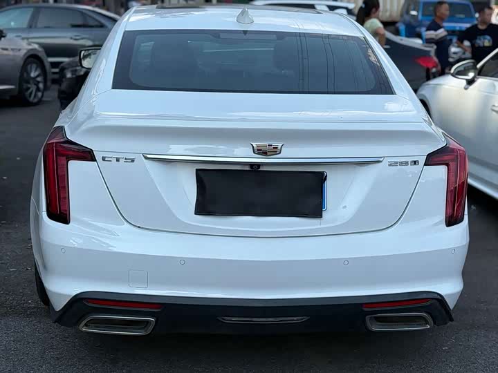 Фото 8 - Cadillac CT5