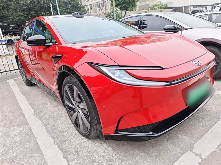 Фото 4 - Toyota bZ5