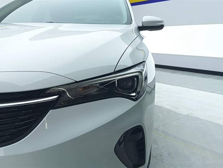 Фото 5 - Buick Verano