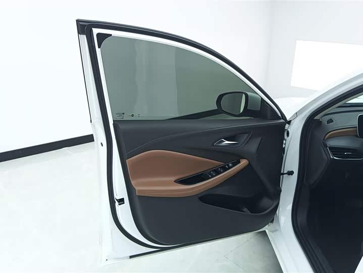 Фото 7 - Buick Verano