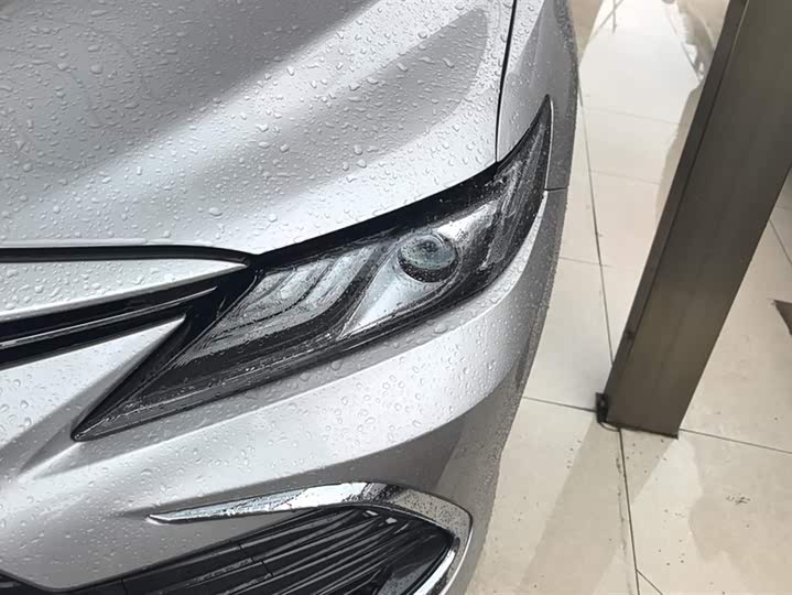 Фото 5 - Toyota Camry