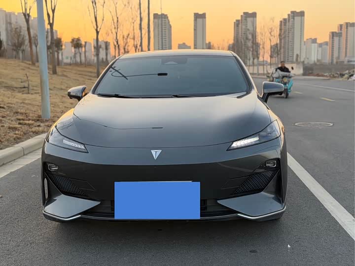 Фото 2 - Changan Deepal SL03