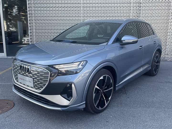 Фото 1 - Audi Q4 e-tron