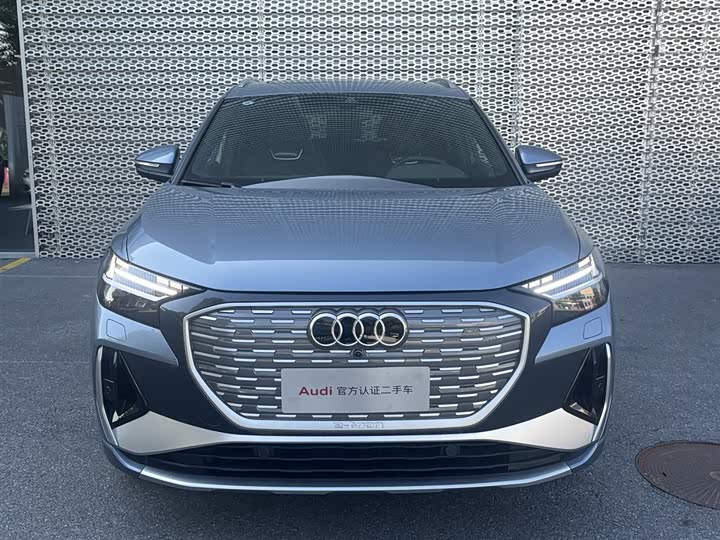 Фото 2 - Audi Q4 e-tron