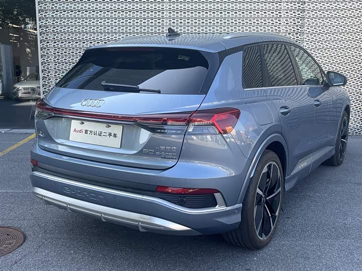 Фото 4 - Audi Q4 e-tron