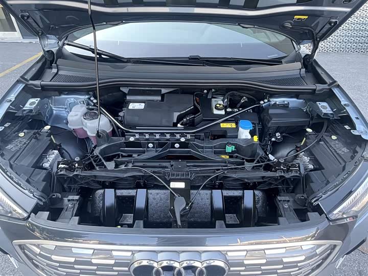 Фото 9 - Audi Q4 e-tron