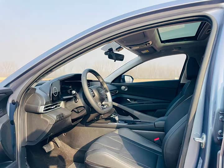 Фото 4 - Hyundai Elantra N line