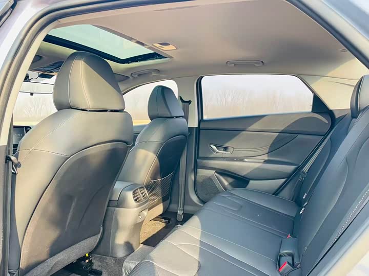 Фото 6 - Hyundai Elantra N line