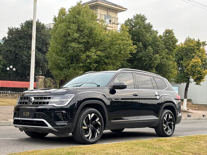 Фото 1 - Volkswagen Teramont Pro