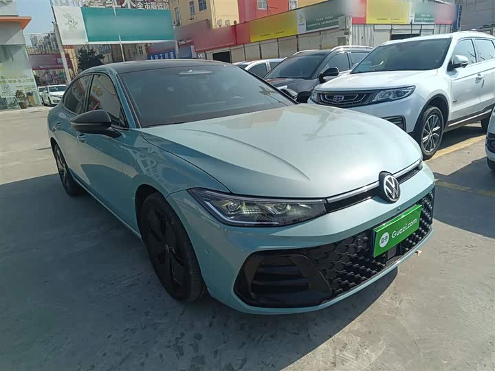 Фото 4 - Volkswagen Passat