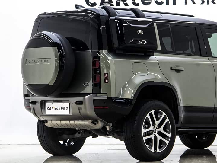 Фото 8 - Land Rover Defender