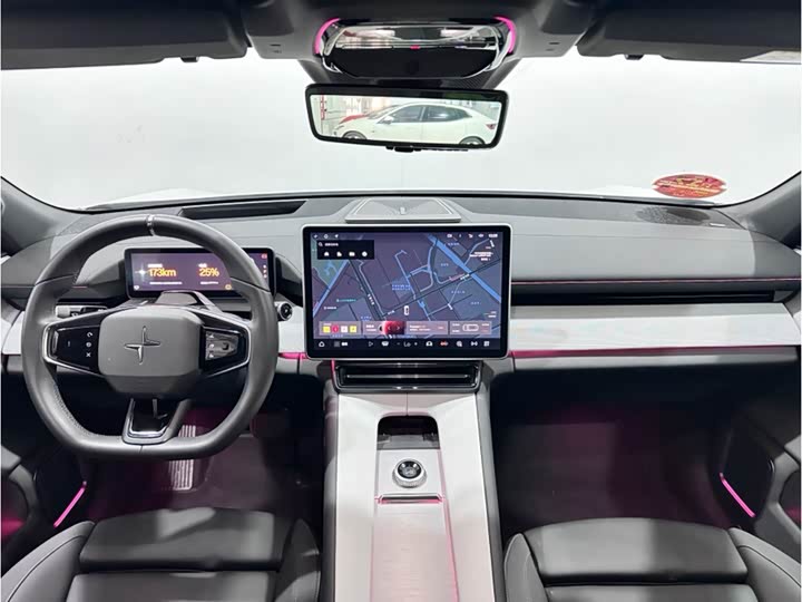 Фото 8 - Polestar 4