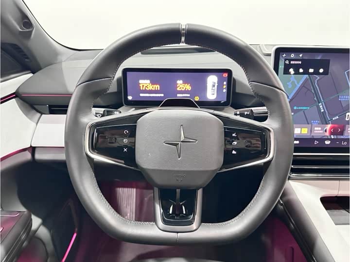 Фото 9 - Polestar 4