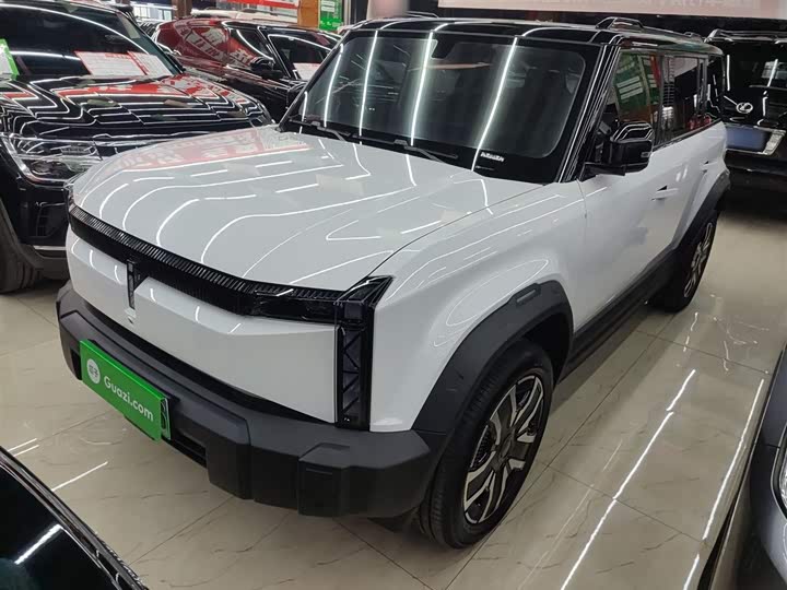 Фото 2 - Chery iCar 03