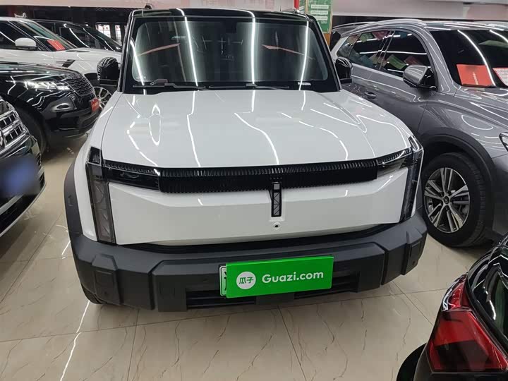 Фото 3 - Chery iCar 03