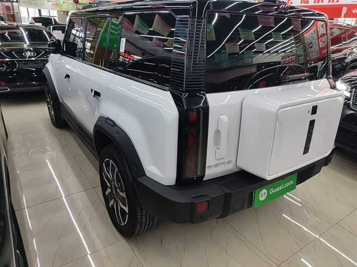 Фото 5 - Chery iCar 03