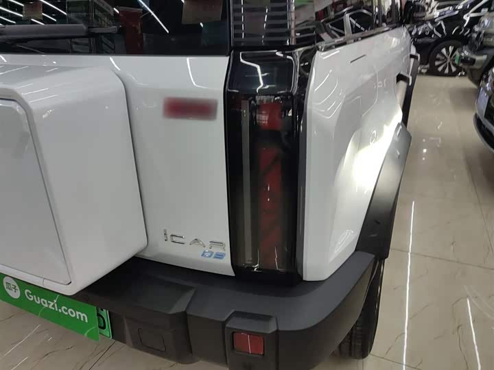 Фото 8 - Chery iCar 03