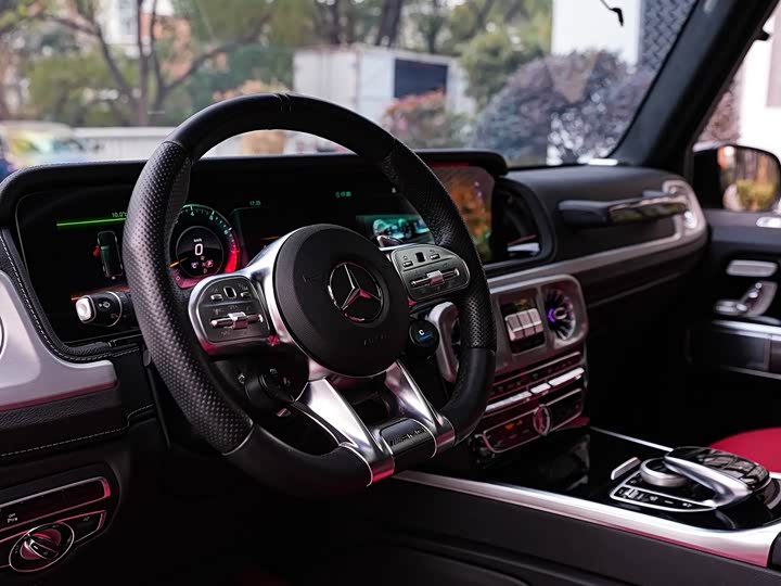 Фото 9 - Mercedes-Benz G-Class AMG