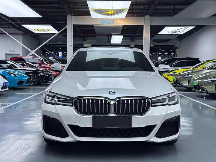 Фото 2 - BMW 5 Series