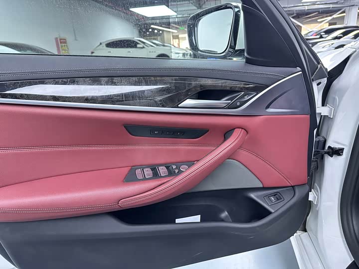 Фото 7 - BMW 5 Series