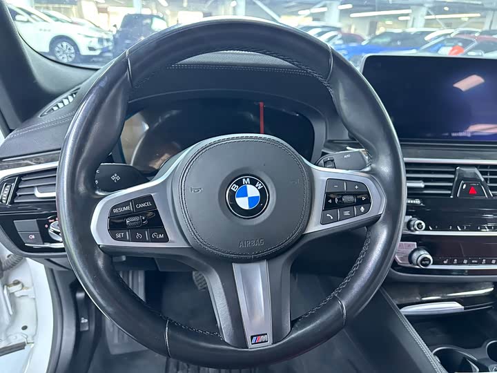 Фото 8 - BMW 5 Series