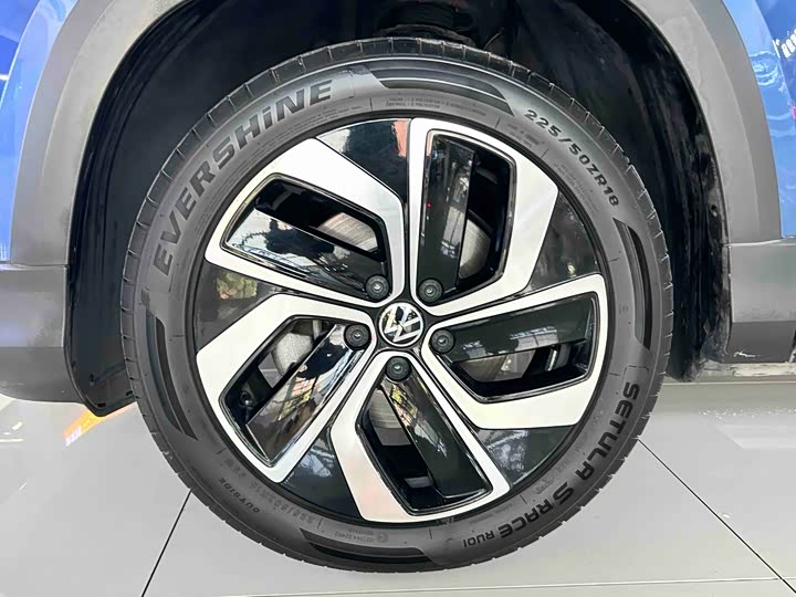 Фото 5 - Volkswagen Tharu