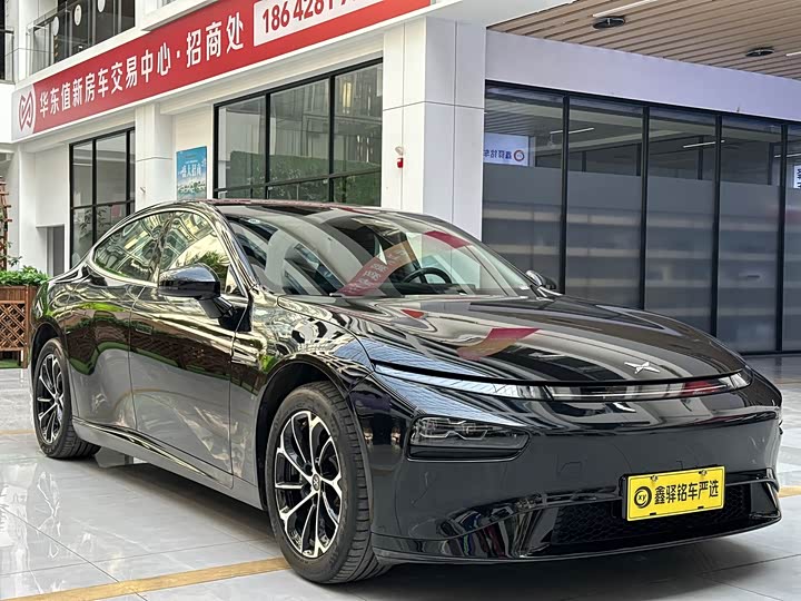 Фото 3 - XPeng P7