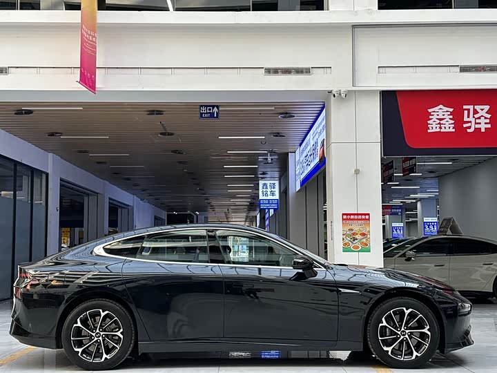 Фото 7 - XPeng P7