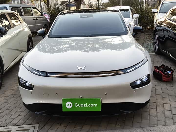 Фото 3 - XPeng P7