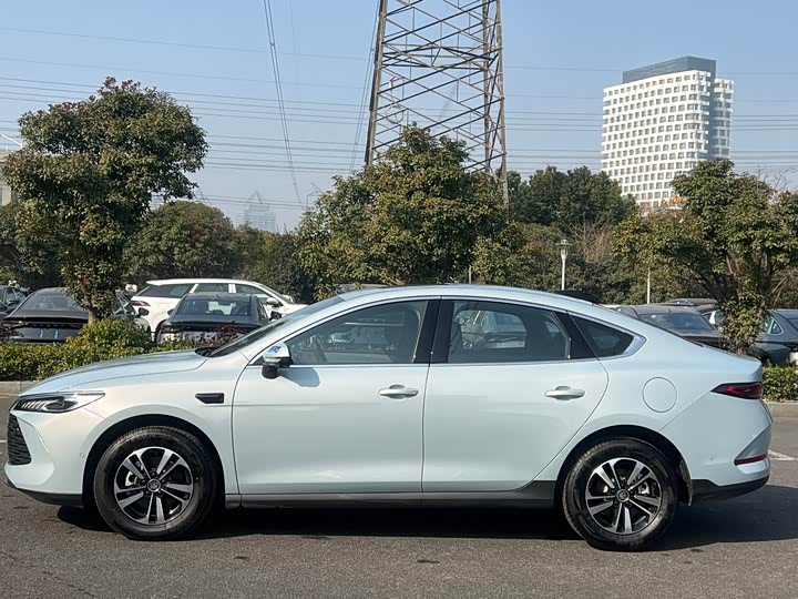 Фото 8 - BYD Qin Plus