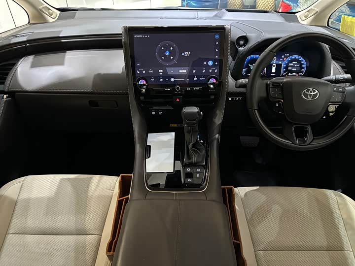 Фото 5 - Toyota Alphard