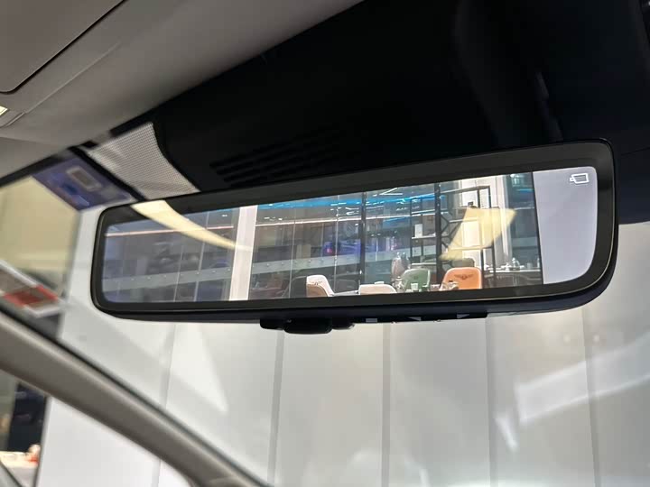 Фото 8 - Toyota Alphard